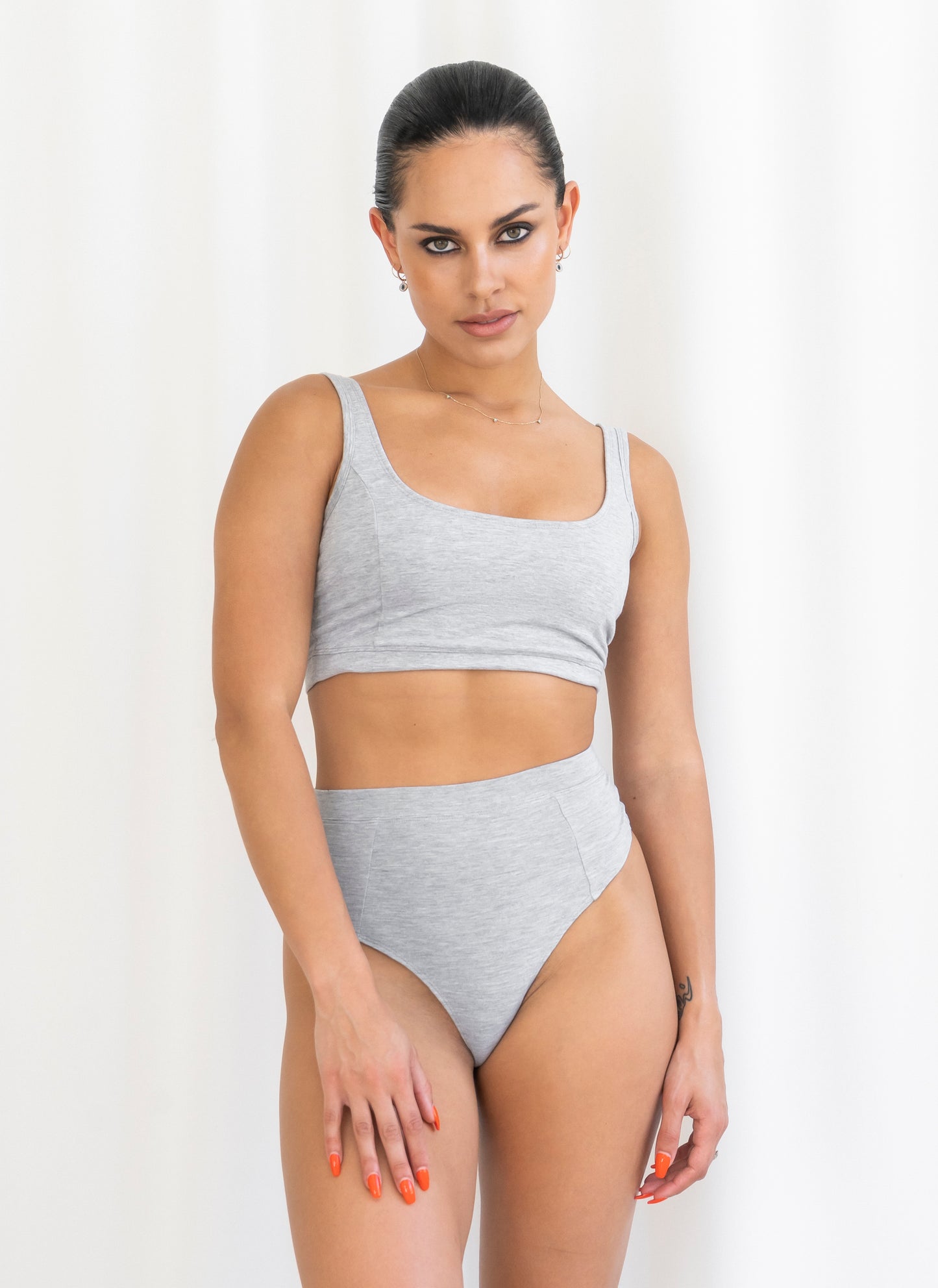 Laura Thong in Heather Grey